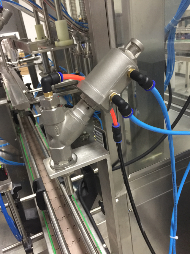 kaasuhuuhtelujärjestelmä liittämistä varten täytön aikana.jpg