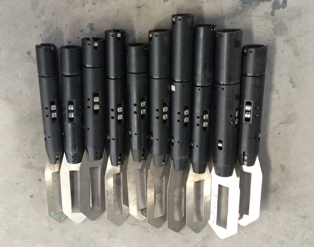 keskitolppaholkkien etiketöintikoneet.jpg