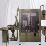 Automaattinen upotettu lasipurkkien tyhjiökorkkikone metallinpaljastimella