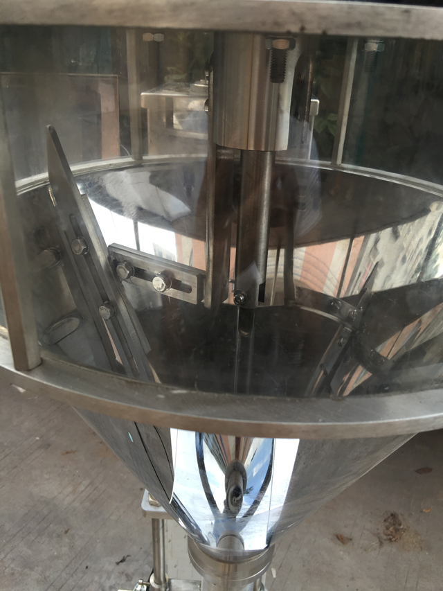 uusi kone jauhetäyttöön (1).jpg