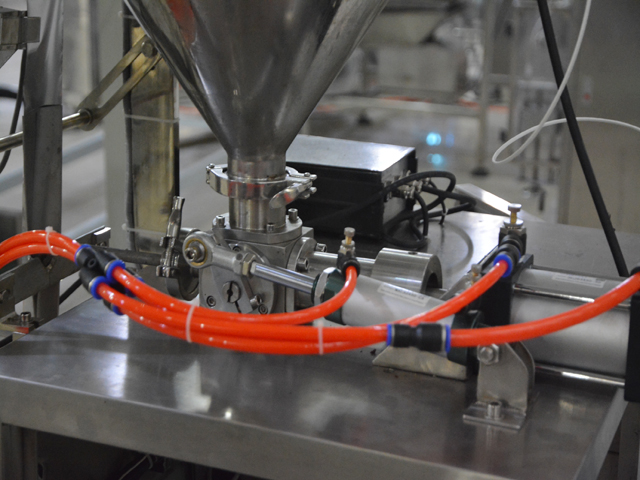 nestemäinen täyteaine osa.jpg