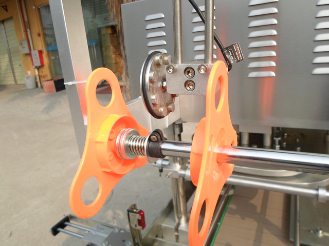 film roller rulla kalvon lataamiseen sealing.jpg