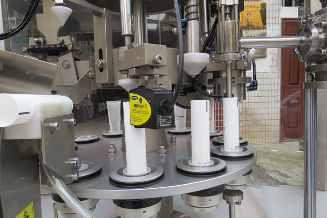 putkitäyteaine tiivistyslaitteet.jpg