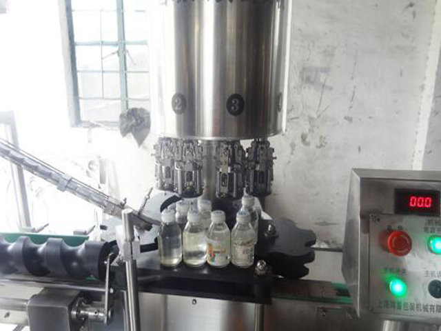 sisällä ropp capping machinery.jpg