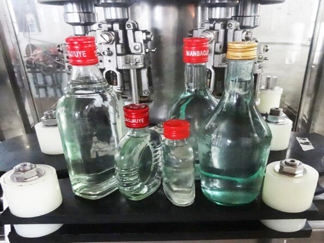 sisällä ropp capping machinery.jpg