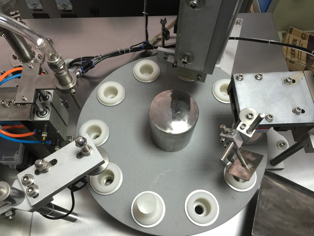 ruostumattomasta teräksestä valmistettu osa ultraäänitasoitteelle sealer.jpg