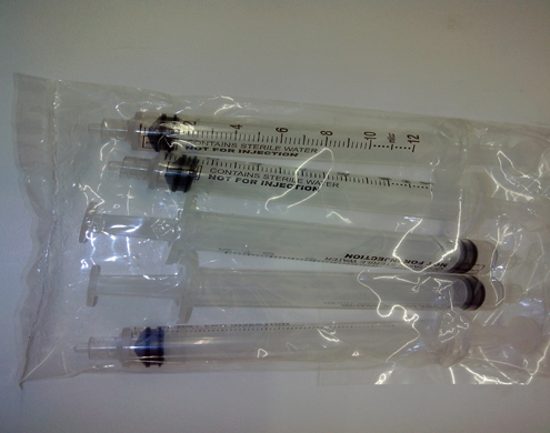 syringes ruiskun täyttö closer.jpg