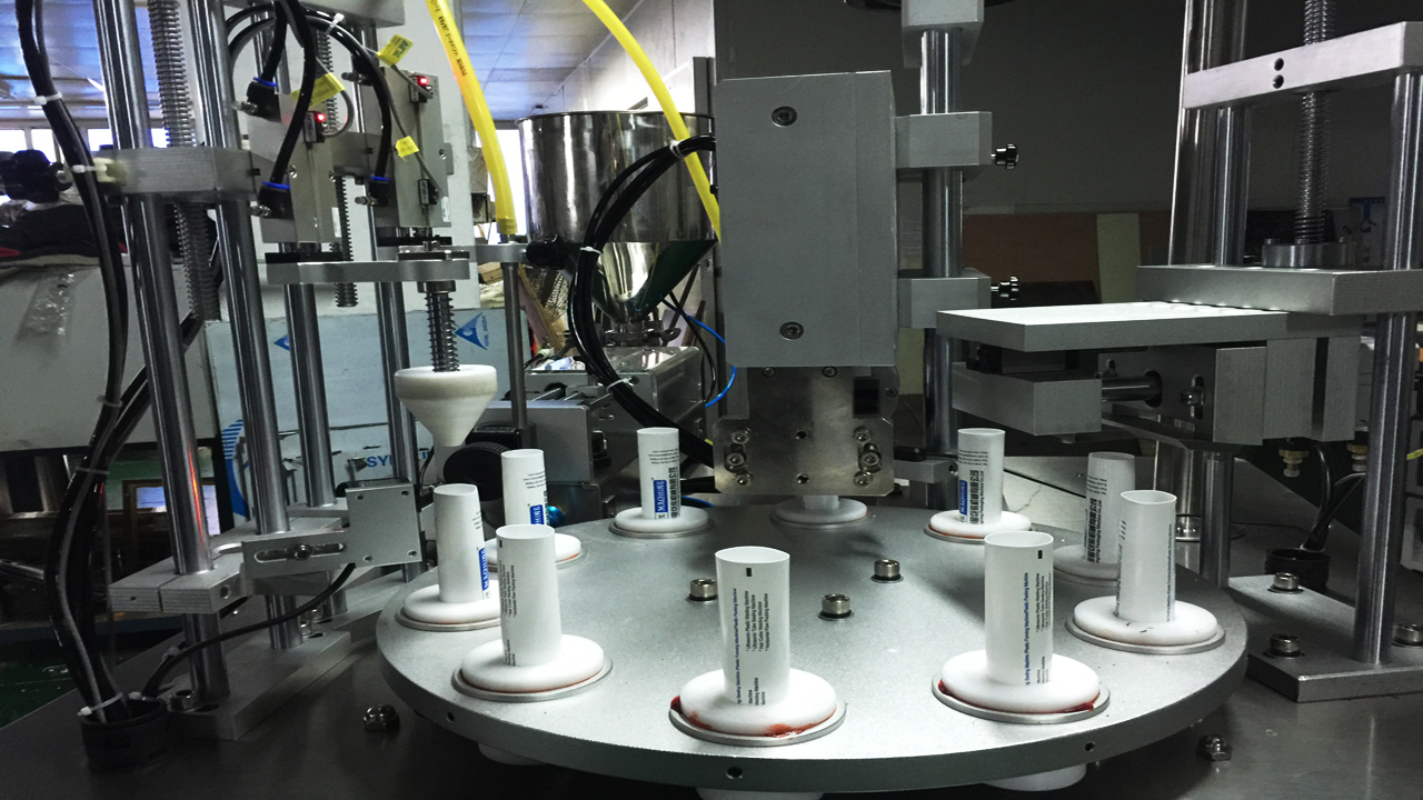 rotary filling sealing machine pyörivä täyttö ultraääniputket sealing.jpg