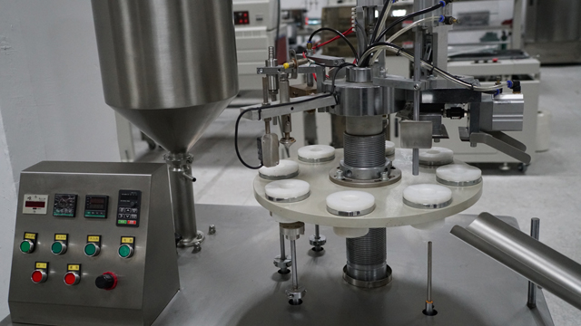 putkitäyteaine tiivistyslaitteet.jpg