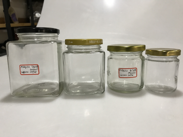 pullot ja korkit tyhjiökapperille.jpg