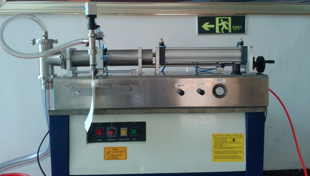 without hopper filling machine SPOUT BAG FILLER ILMAN HOPPERIA.jpg