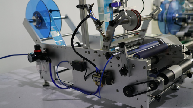 Sivukuvat etiketöintikoneisiin.jpg