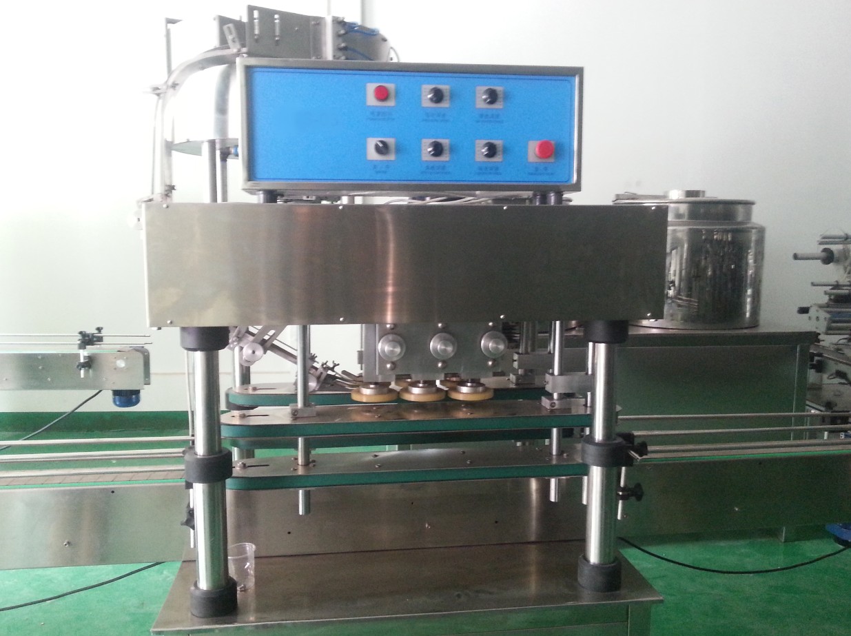 high speed screw capper equipment nopea ruuvisulkukone.jpg