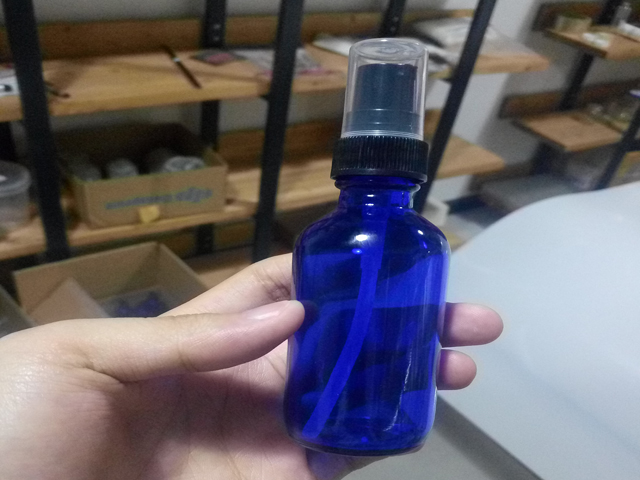 Eteeristen öljyjen pullot.jpg