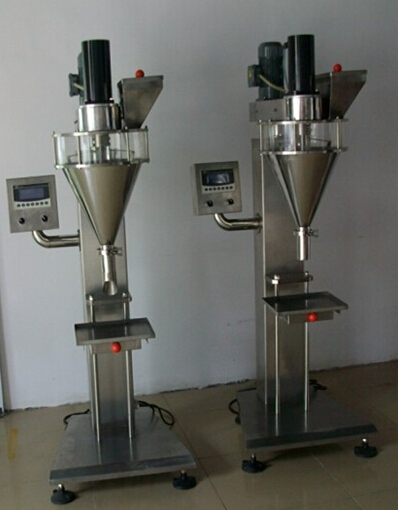two sets of powder filling machine ready to export kaksi rivissä täyttökoneille.jpg