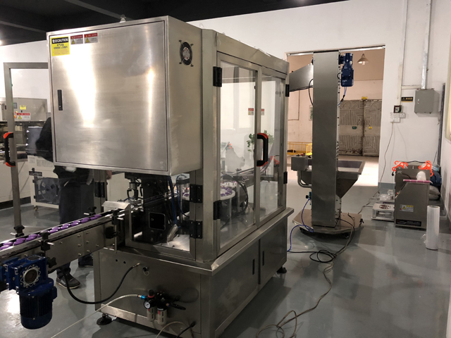 piirustus kermapurkkien korkkikoneesta (2).jpg